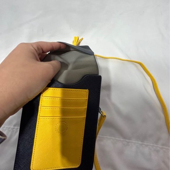 Stylish Navy and Yellow Crossbody Bag - Picture 6 of 10